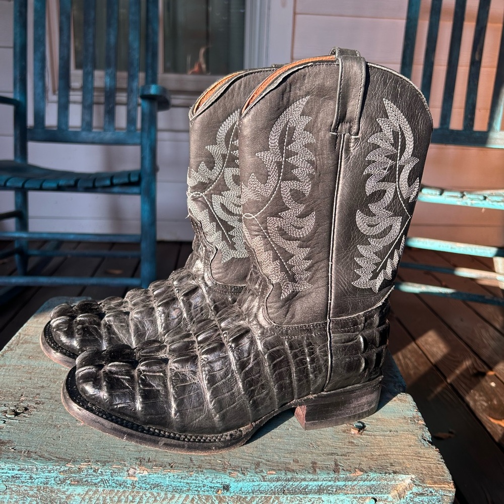 SOLD El Presidente Caimán Black Embossed Cowboy Boots